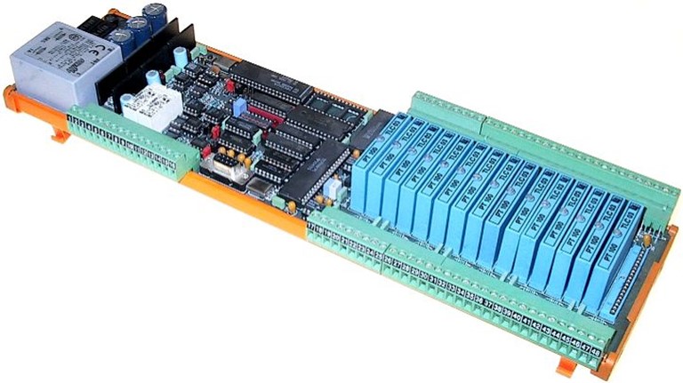 µP-form with 16 PT-100 Inputs - DAM-02